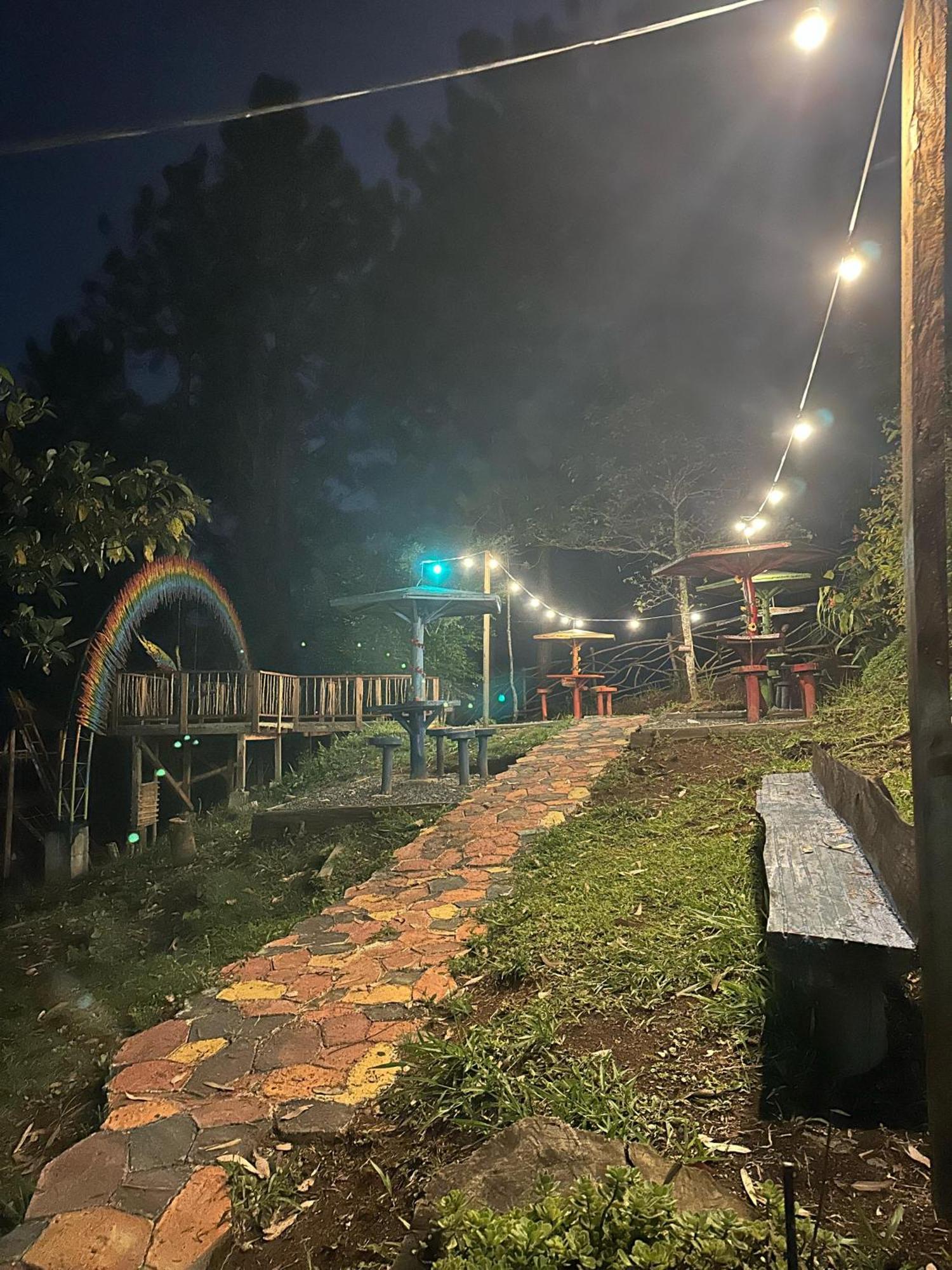 Hostal Sueno Paraiso- Observatorio Astronomico โปปายาน ภายนอก รูปภาพ